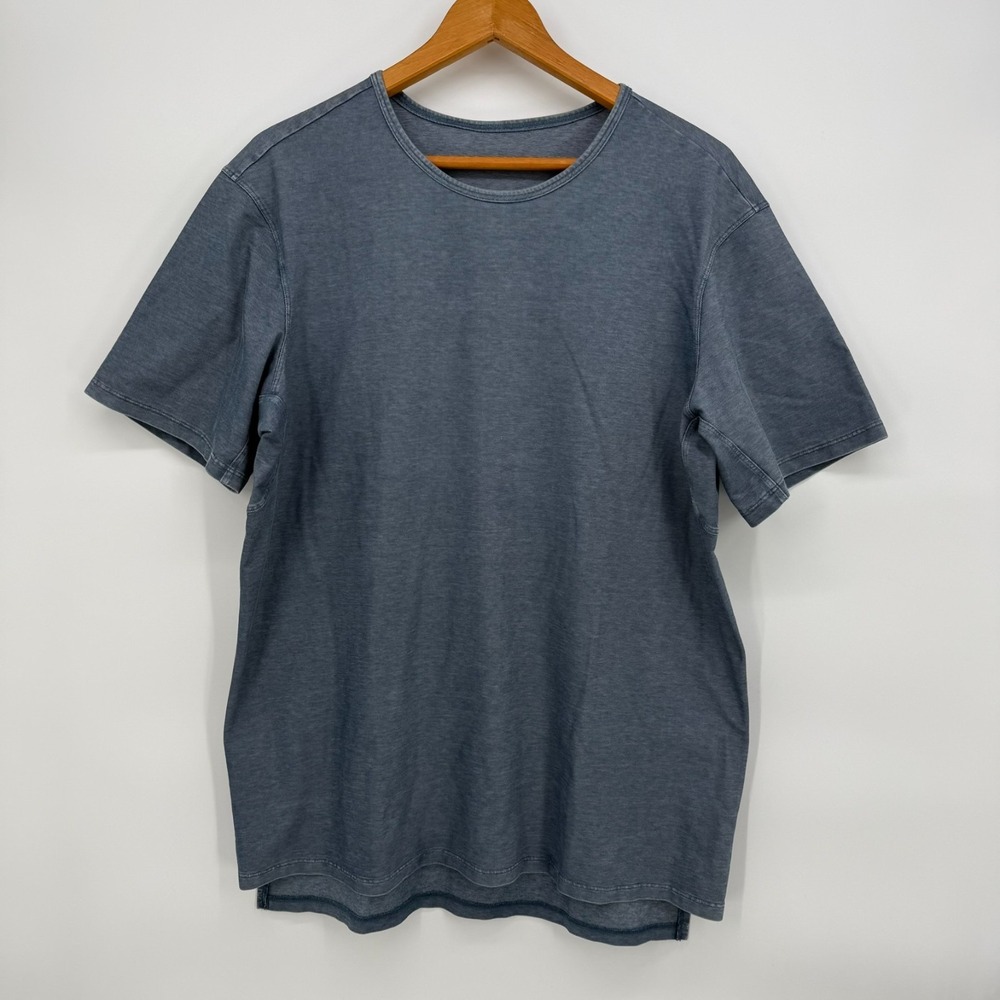 Lululemon Shirt Mens L Blue denim chambray style casual gym performance